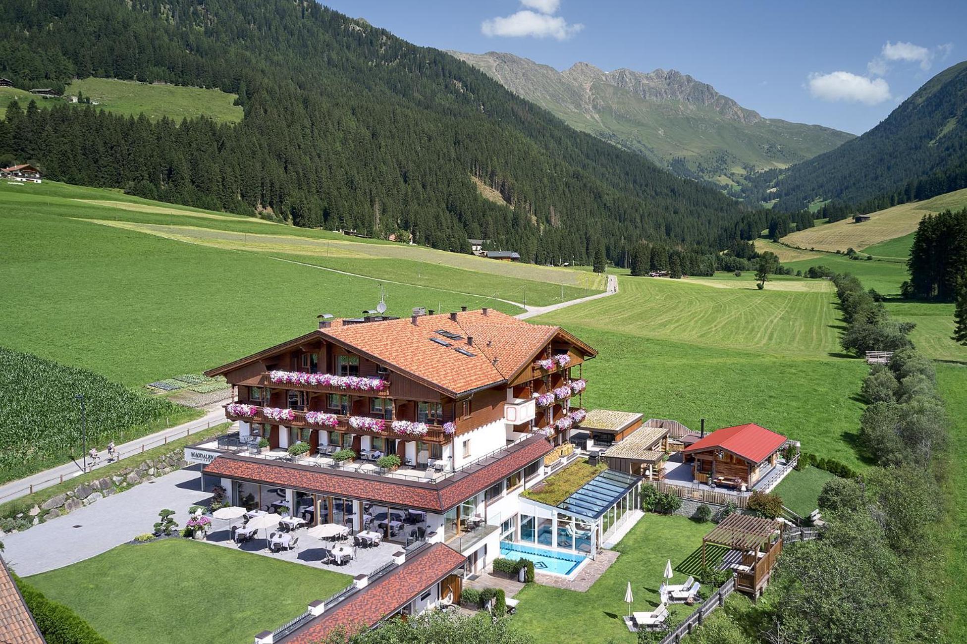 Vitalpina Hotel Magdalenahof Santa Maddalena in Val Casies Esterno foto