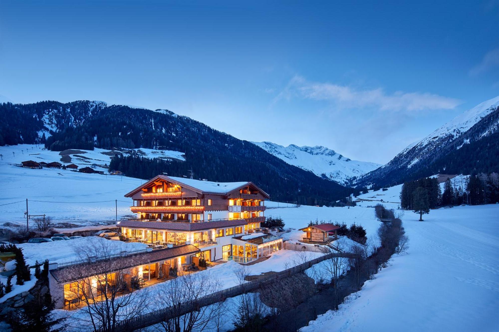 Vitalpina Hotel Magdalenahof Santa Maddalena in Val Casies Esterno foto